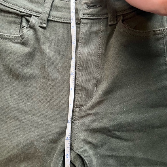 Guess 1981 Skinny Jeans in Olive - Picture 4 of 6